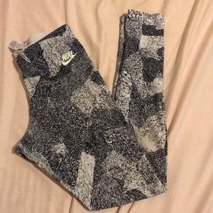 Nike leggings